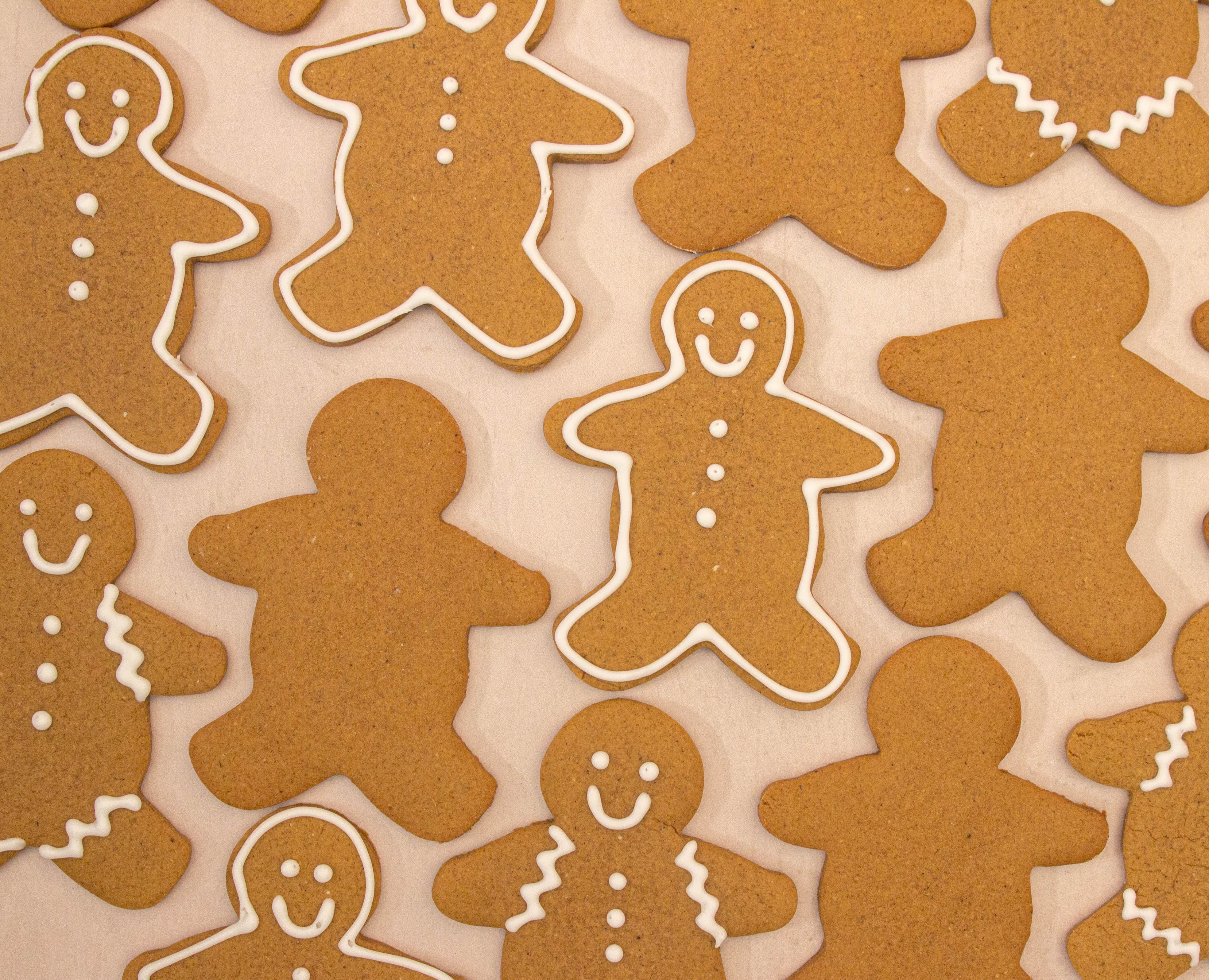 gingerbread man with icing