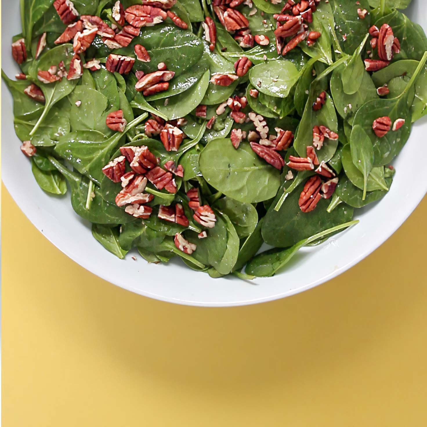 Salad with  pecans